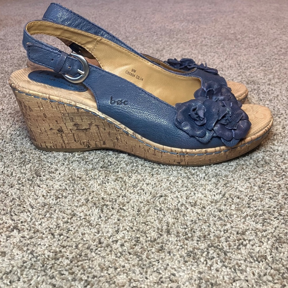b.o.c. Born Concept Blue Leather Floral Wedge Sandals Cottagecore Womens 9M BOHO